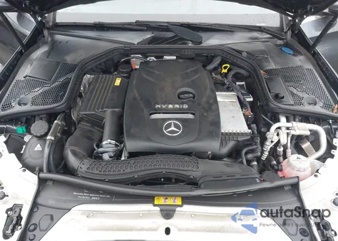 2016 Mercedes-Benz C 350E z USA, uszkodzony, nr VIN 55SWF4HB1GU156905